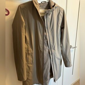 Aritzia The Group by Babaton Frontier Rain Jacket Taupe Size XS